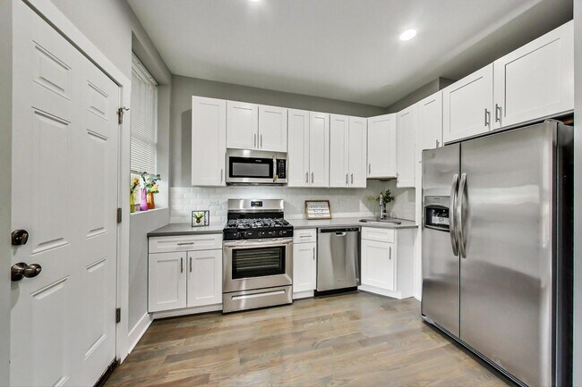 Foto del edificio - 3805 N Ashland Ave