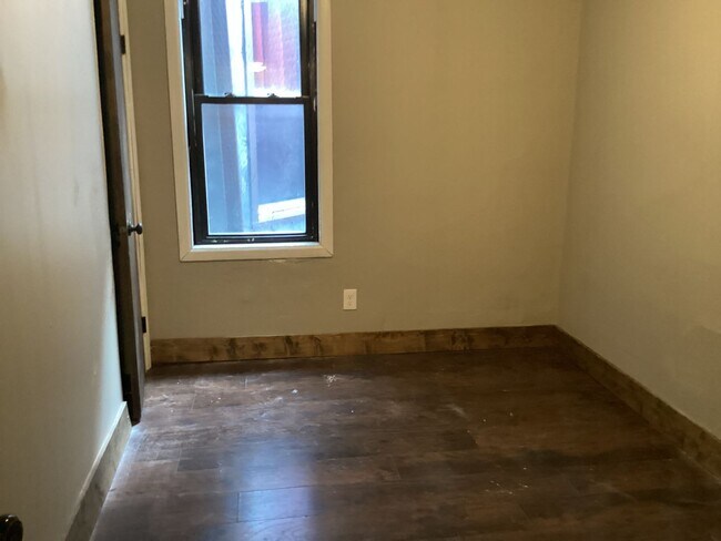 Building Photo - 3528 W National Ave.