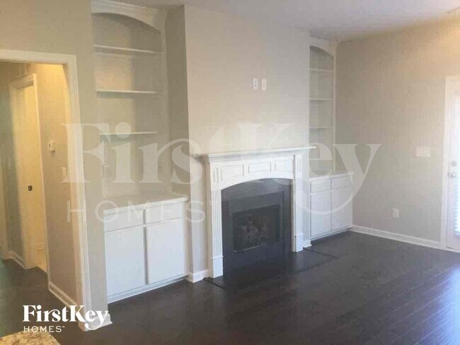 Foto del edificio - 320 Nelson Ln