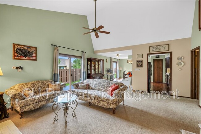 Foto del edificio - 1 Lyndhurst Village Ct