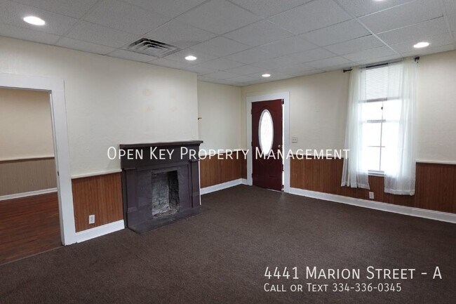 Building Photo - Spacious and Charming 1/1 Apartment in Mar...