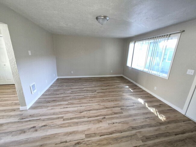 Foto del edificio - 515-545-545 22nd St SE