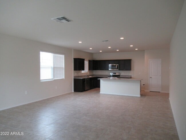 Building Photo - 4637 W Lemon Ave