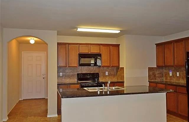 Foto del edificio - 1048 Churchill Dr