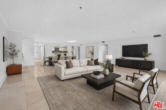 Building Photo - 10660 Wilshire Blvd