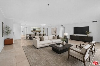 Building Photo - 10660 Wilshire Blvd