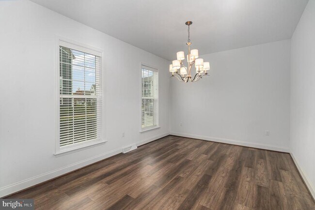 Foto del edificio - 66 Avery Wy