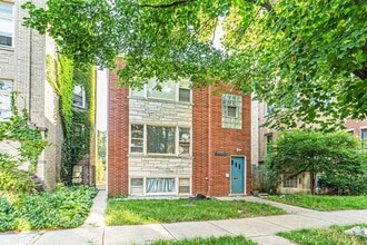Building Photo - 7530 N Oakley Ave