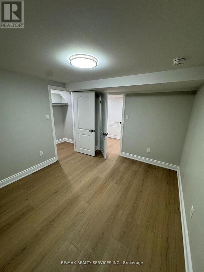 Building Photo - 41 MacLaren Ave