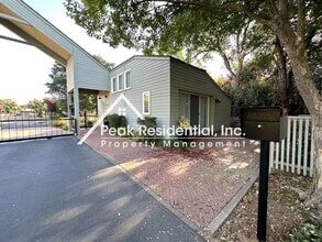 Building Photo - 4740 Sun Run Ln