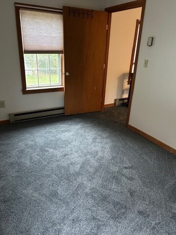 Building Photo - 401 Groton Rd