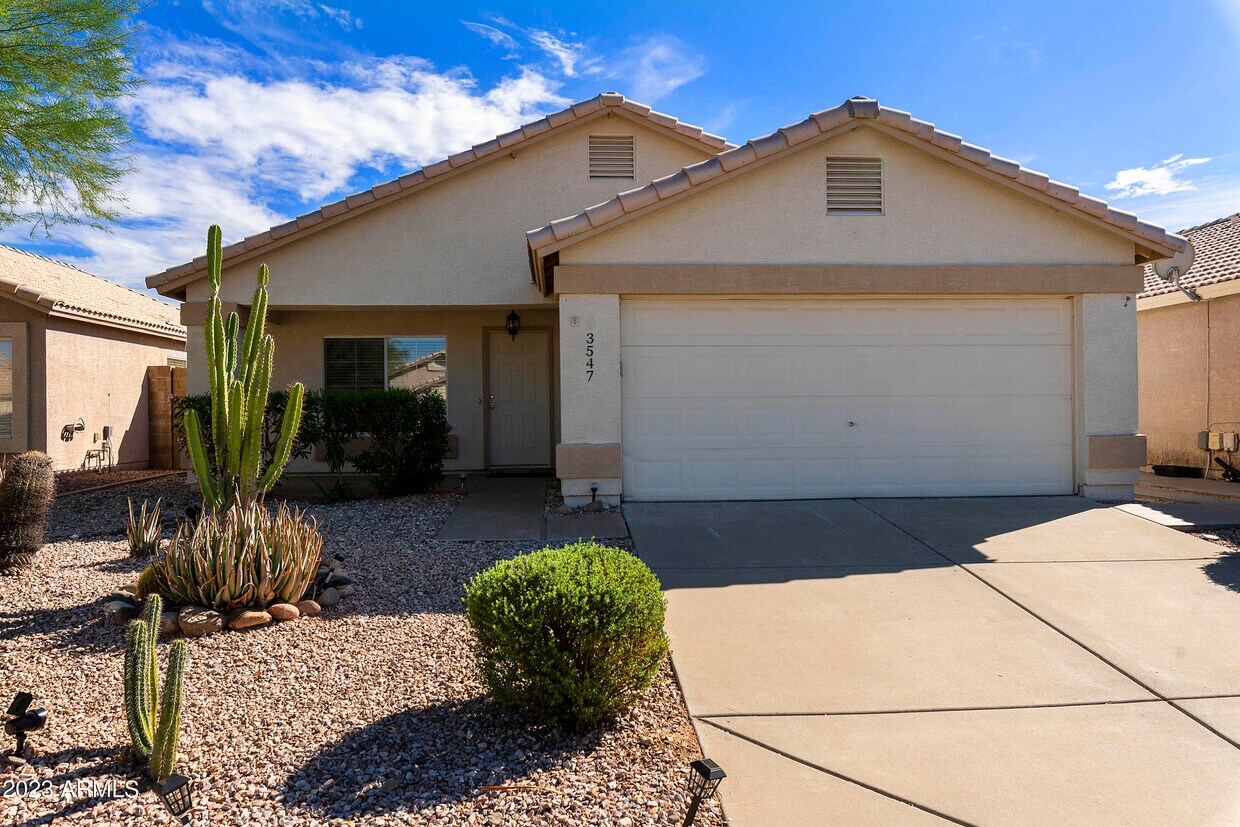 3547 W Via Del Sol Dr, Glendale, AZ 85310 House Rental in Glendale