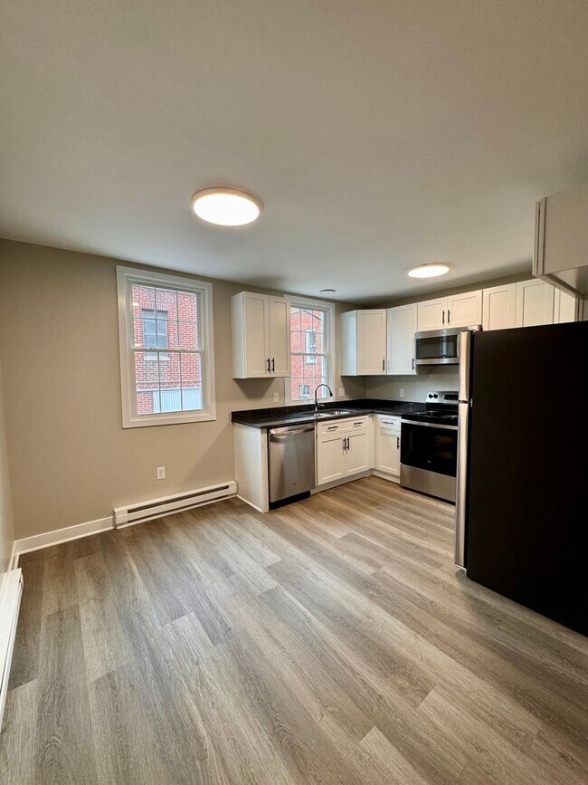Foto del edificio - 337 Maple Ln