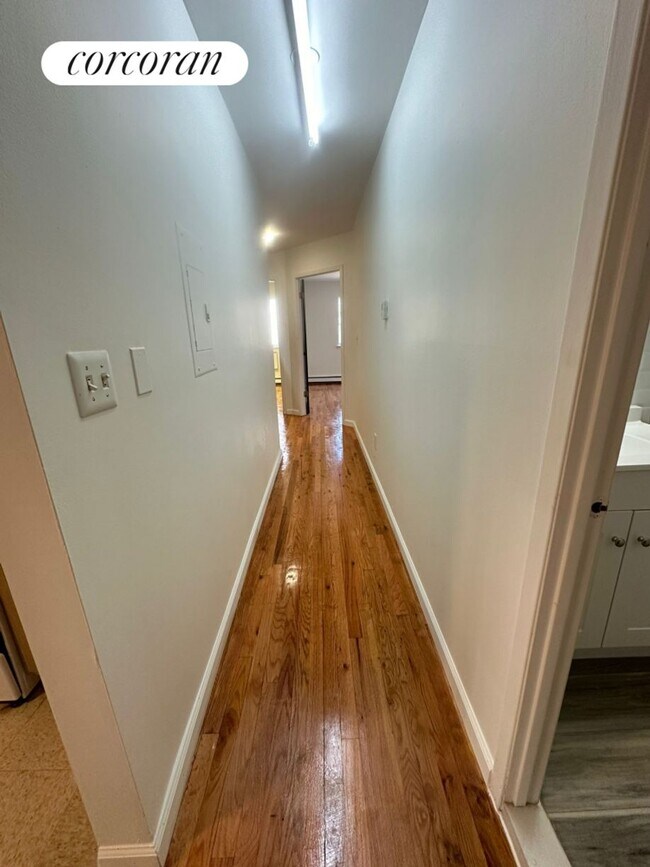 Foto del edificio - 2655 E 21st St