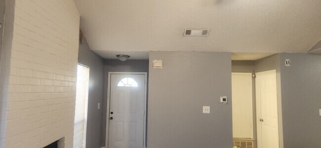 Entrada - 10434 Doc Holliday Trl