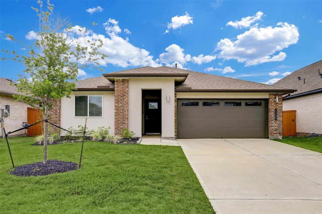 Primary Photo - 13005 Ocean Breeze Ln