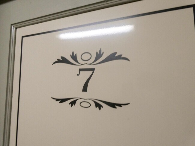 Foto del edificio - 15 E Main St