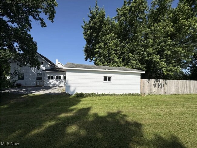 Foto del edificio - 9513 Edison St NE