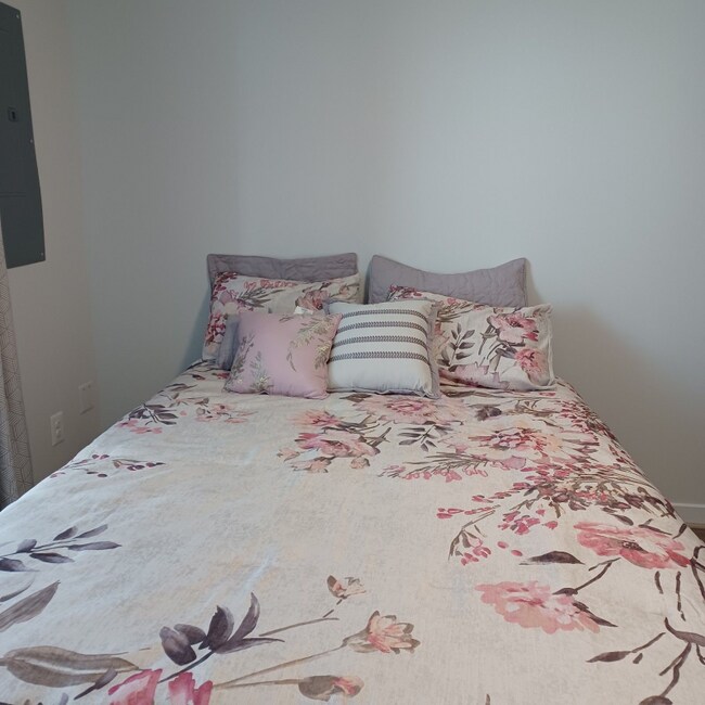 Photo - 6230 Almerico Pl Apartment