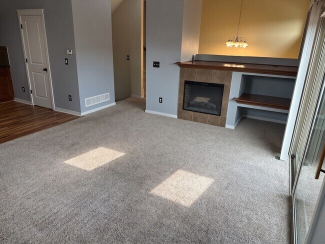 Foto del edificio - 223 NE 45th Ln