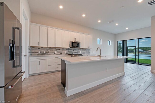 Building Photo - 20435 Pebble Gln Dr