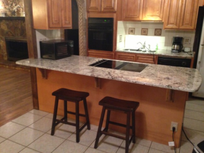 Foto del edificio - 125 Heatherwood Ln