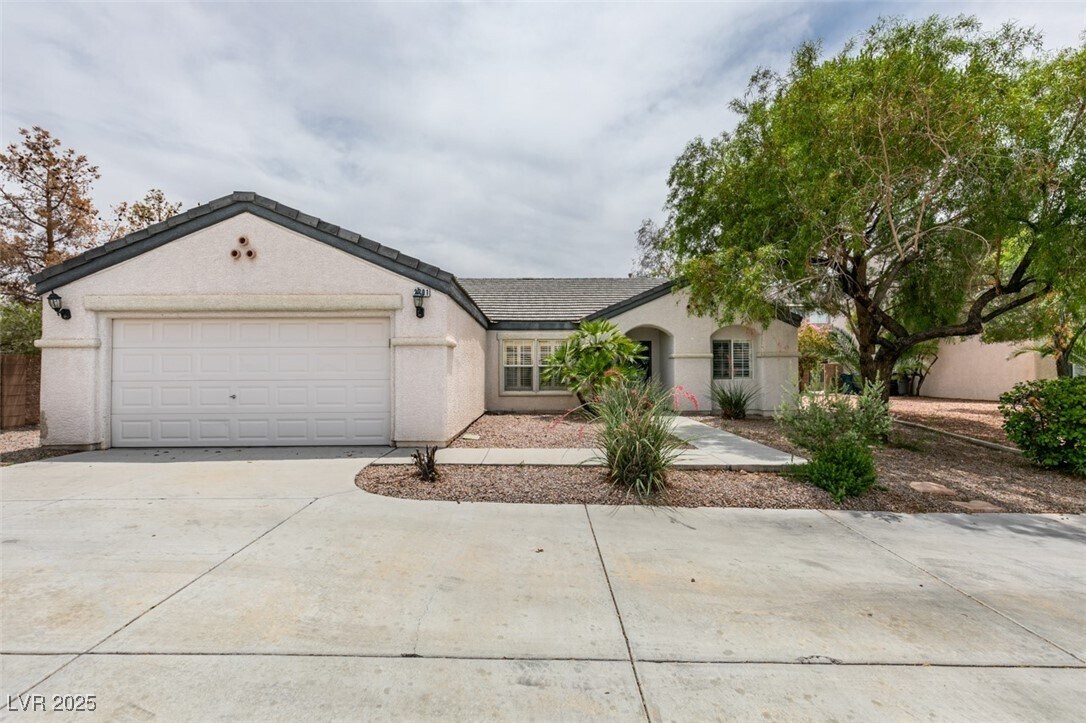 Foto principal - 2701 Port Lewis Ave