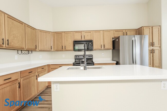 Building Photo - 14616 N 148TH Avenue