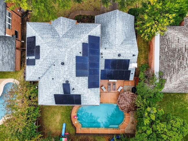 Foto del edificio - 5325 Cambridge Ct