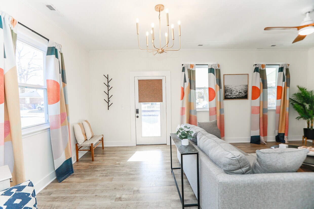 Foto principal - 9415 Atlans St