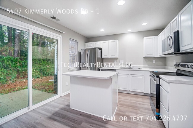Building Photo - 5407 Kimmerly Woods Dr