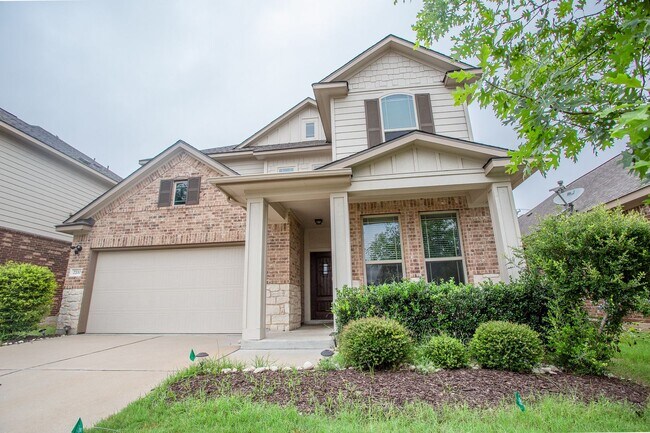 Foto del edificio - Cozy & Beautiful 4BR/2.5BA Two-Level Home ...