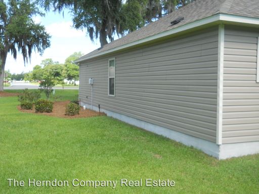 Foto del edificio - 4421 White Water Rd