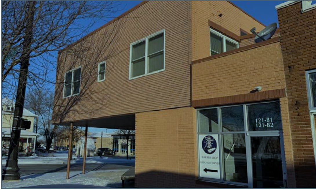 Entrada al edificio - 121 W Washington St