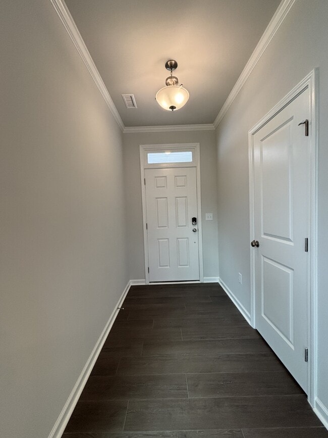 Building Photo - 525 Hanover Shr Ln