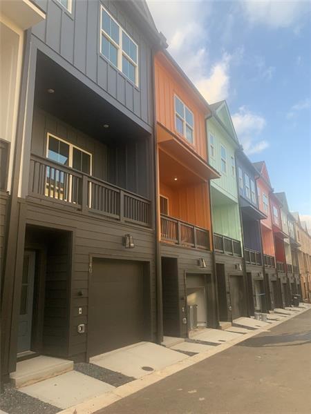 Building Photo - 140 COLOR SE Cir