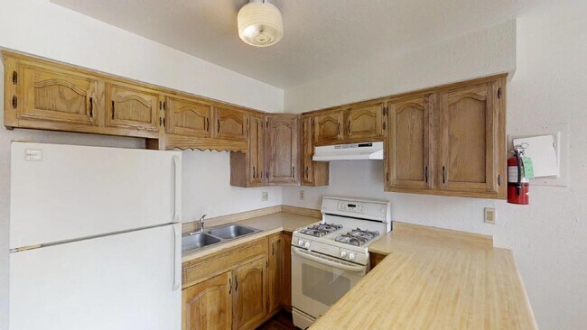 Building Photo - 1116 Coal Ave SW