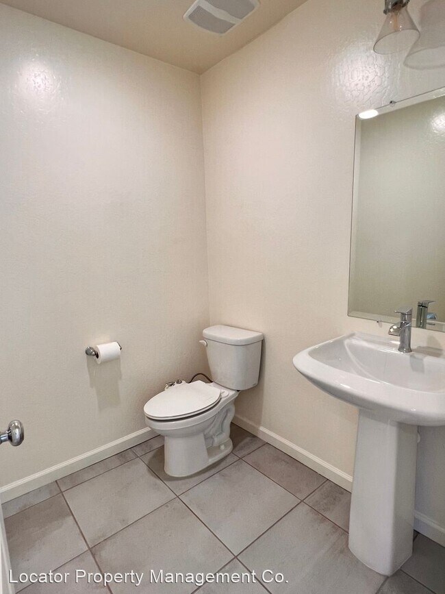 Building Photo - 5 br, 4 bath House - 5831 Mardal Ave