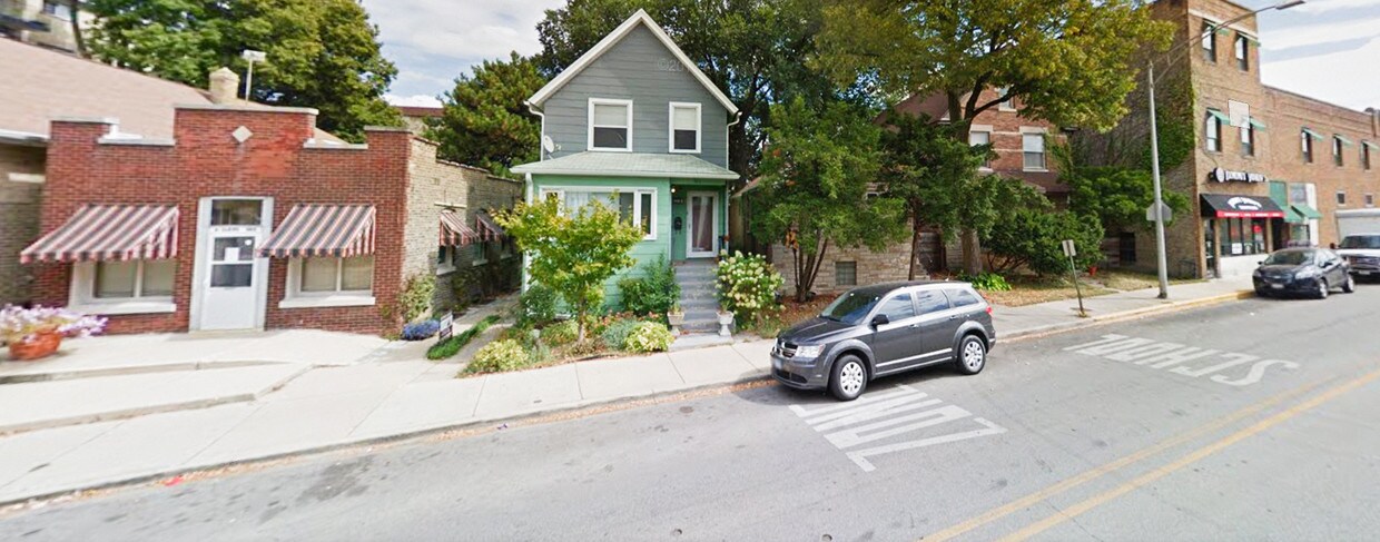 Front of House - 336 Circle Ave