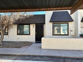 Building Photo - 5115 N 22nd Ave