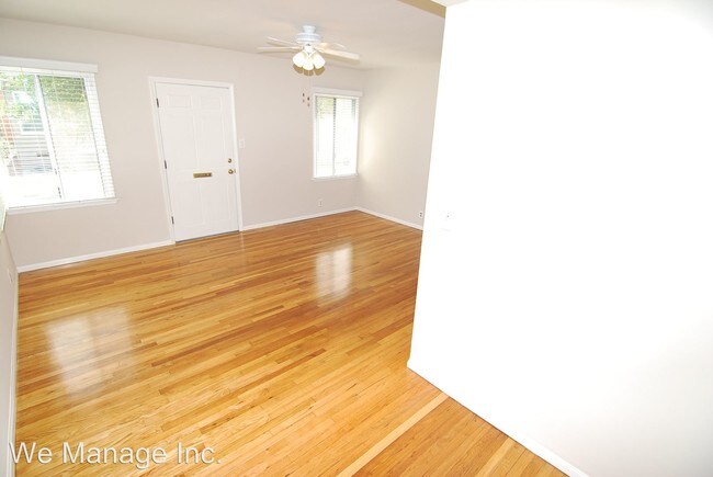 Foto del edificio - 2209-2211 Grand Ave