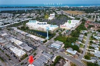 Building Photo - 2721 Mall Dr