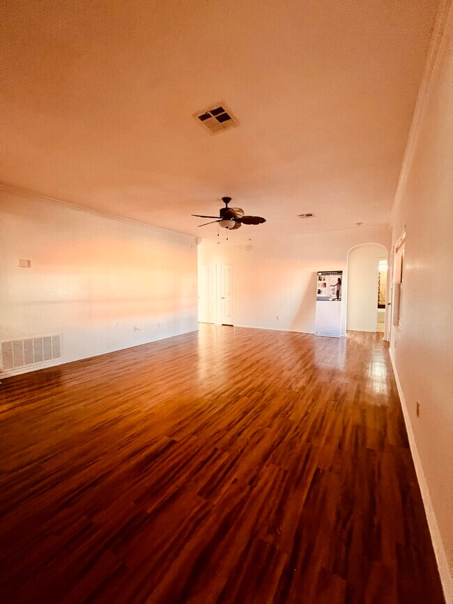 Building Photo - 2107 Bald Eagle Ct