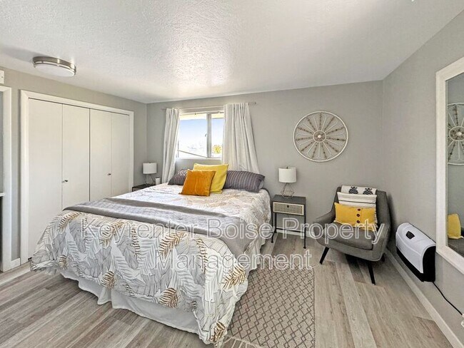 Foto del edificio - 2827 N Bogus Basin Rd