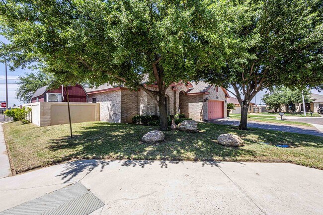 Building Photo - 10702 Patron Loop