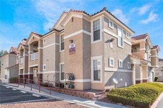 Building Photo - 5855 Valley Dr