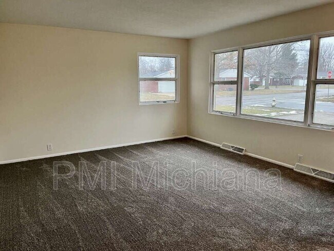 Building Photo - 1647 Vernerlee Ln