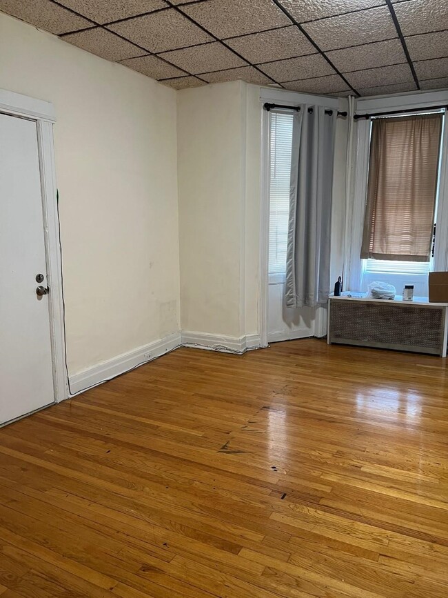 381 Baldwin Ave Unit 1, Jersey City, NJ 07306 Room for Rent in Jersey