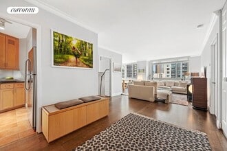Building Photo - 30 W 63rd St