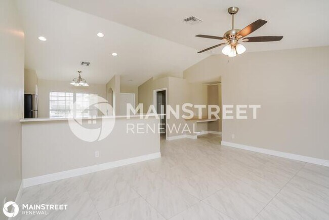 Foto del edificio - 2722 NW 5th Ter, Cape Coral, FL 33993